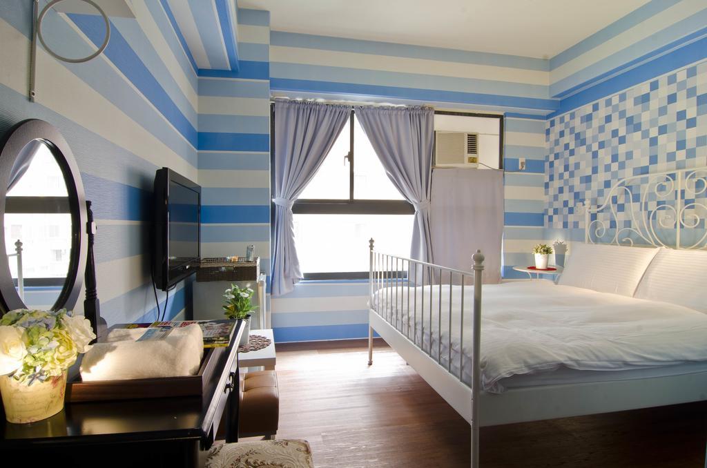 Star Hostel Тайчжун Экстерьер фото